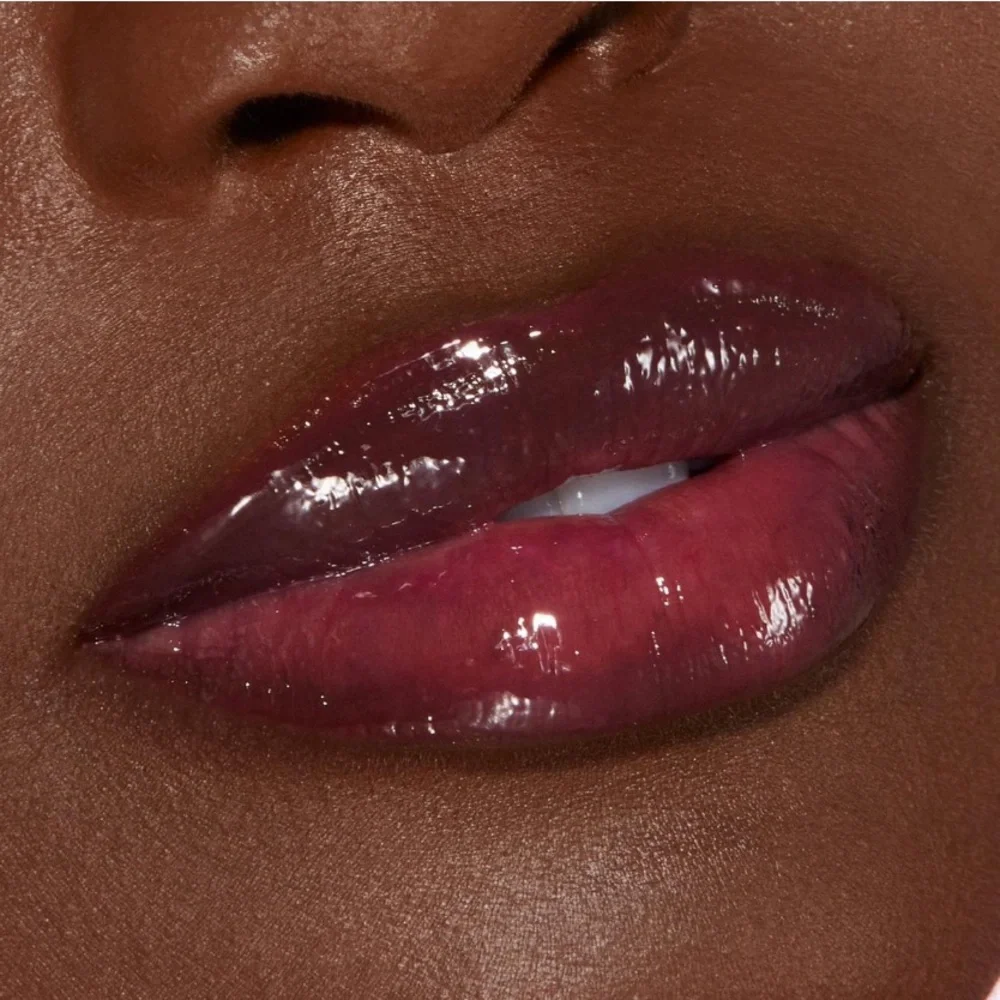 Too Faced Pillow Balm Hydrating Lip Treatment “Berry Jam Kiss”